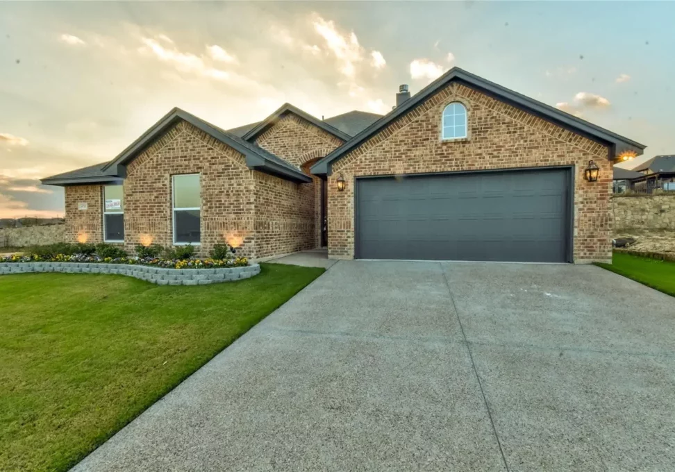 New home for sale in benbrook texas