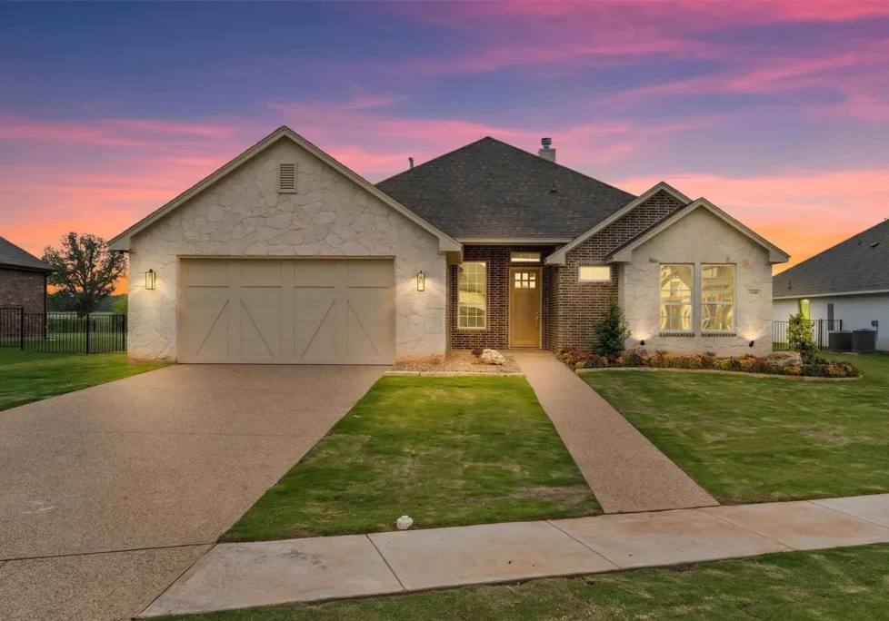 3168 Ferry Boat Ln Granbury House for sale